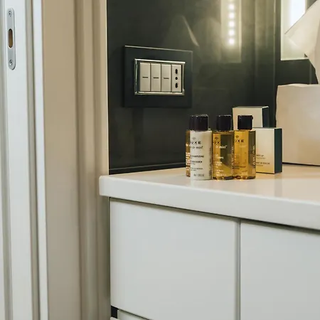 Relais Piazza Vittoria Oda ve Kahvaltı Napoli