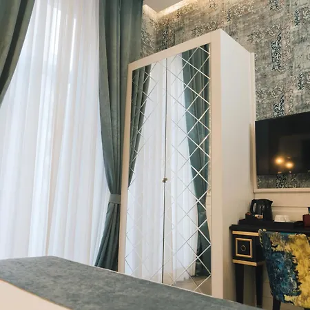 Bed and Breakfast Relais Piazza Vittoria 4*