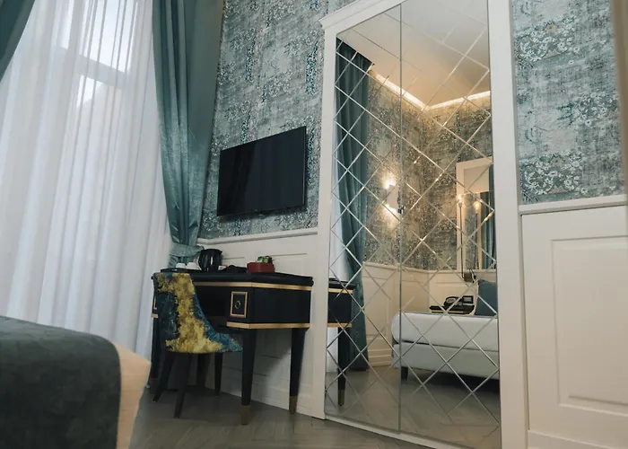 Bed & Breakfast Relais Piazza Vittoria Naples