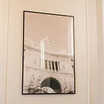 Relais Piazza Vittoria Oda ve Kahvaltı Napoli