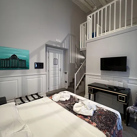 Relais Piazza Vittoria 4*