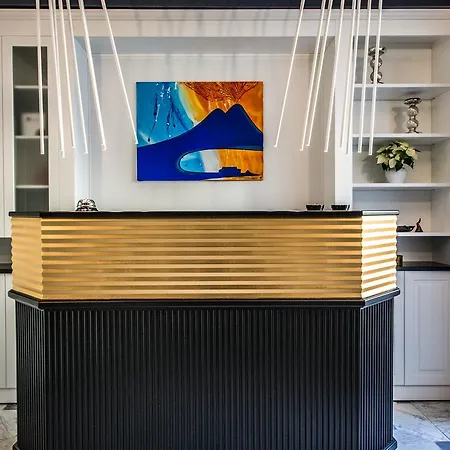 Relais Piazza Vittoria Bed & Breakfast Naples